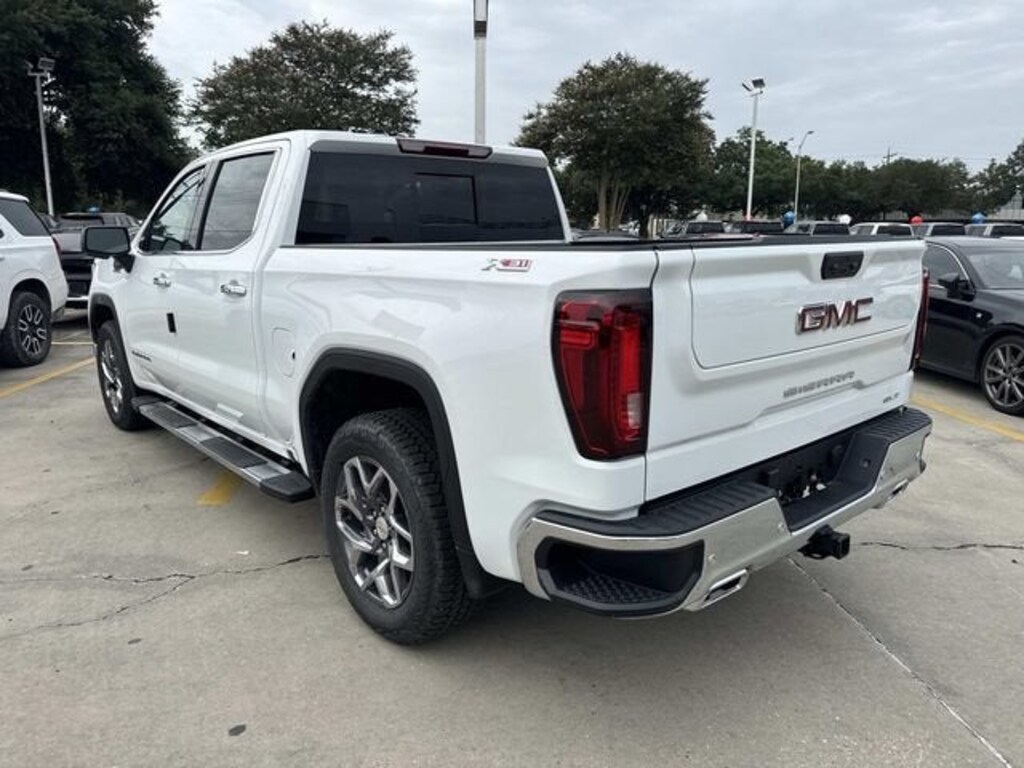 New 2026 GMC Sierra 1500 SLT Truck Crew Cab