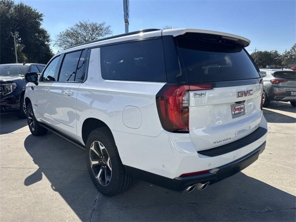 New 2026 GMC Yukon XL AT4 SUV