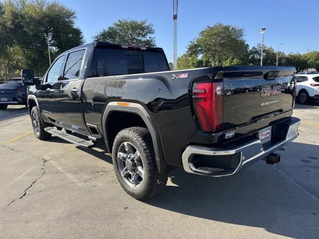 New 2026 GMC Sierra 2500 HD SLT Truck Crew Cab