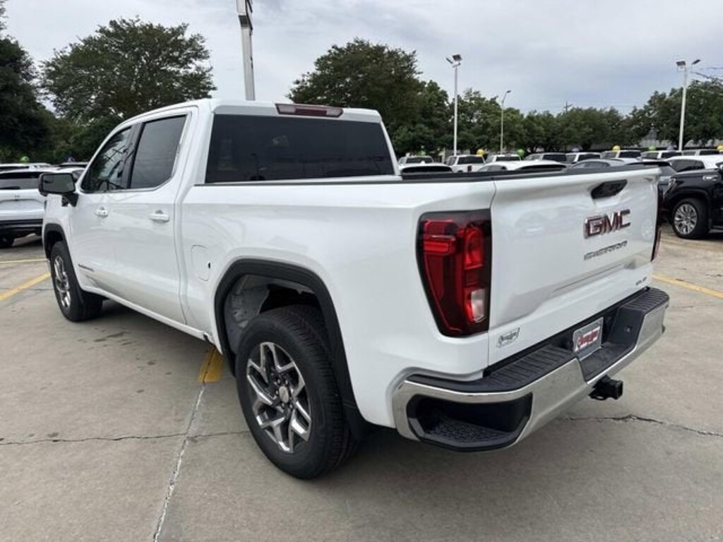 New 2026 GMC Sierra 1500 SLE Truck Crew Cab