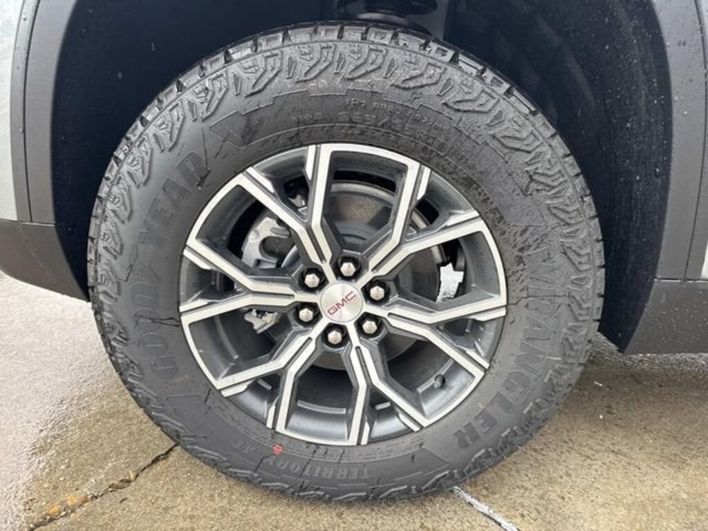 New 2026 GMC Acadia AT4 SUV