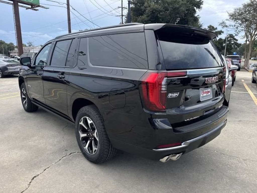 New 2026 GMC Yukon XL AT4 SUV
