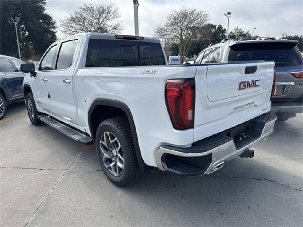 New 2026 GMC Sierra 1500 SLT Truck Crew Cab