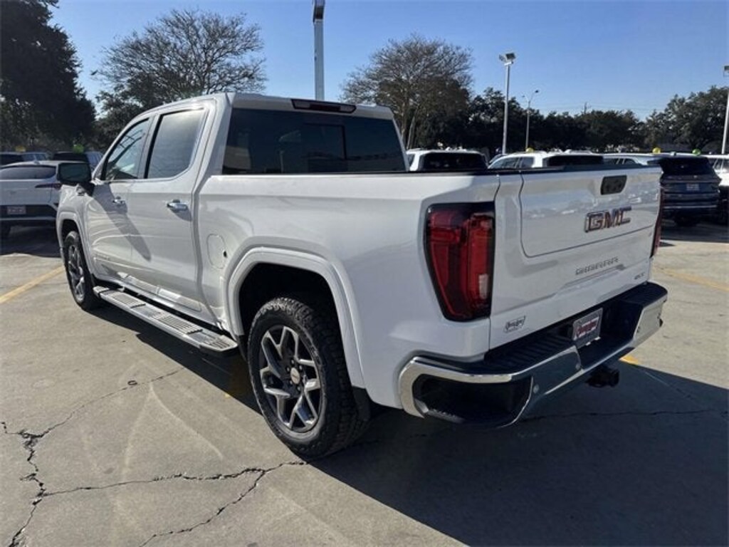 New 2026 GMC Sierra 1500 SLT Truck Crew Cab