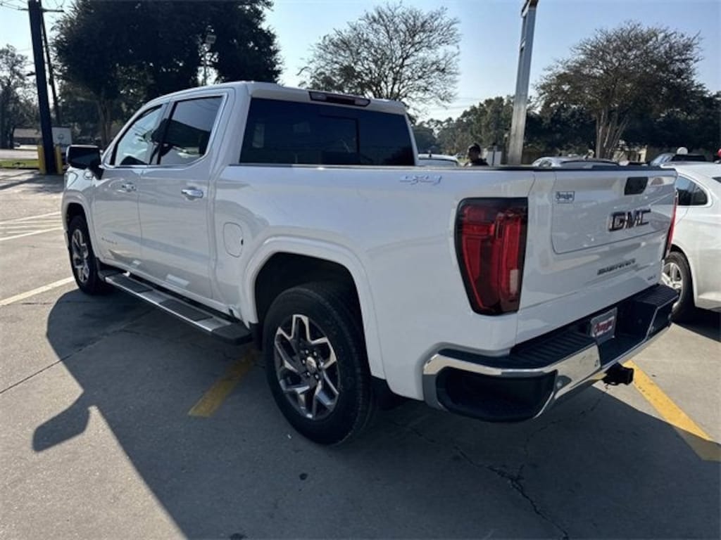 New 2026 GMC Sierra 1500 SLT Truck Crew Cab