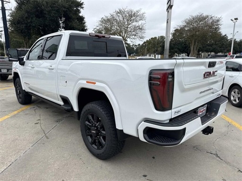 New 2026 GMC Sierra 2500 HD AT4 Truck Crew Cab