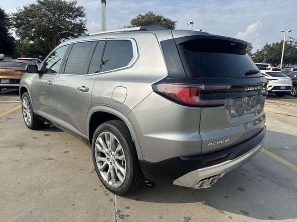 New 2026 GMC Acadia Denali SUV