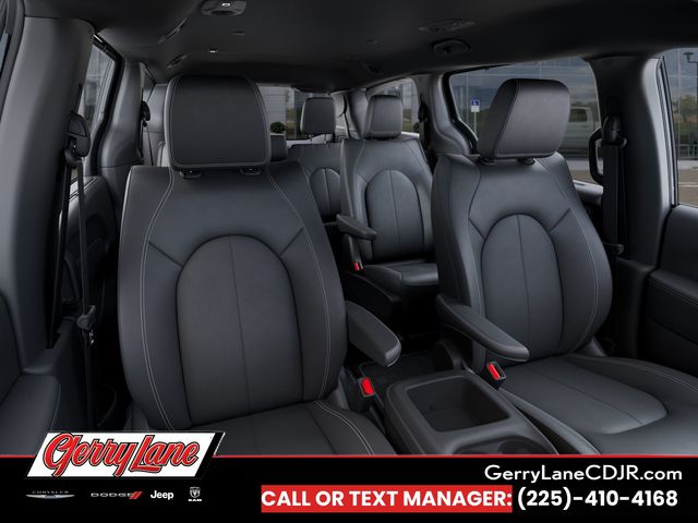 2026 Chrysler Voyager LX - Photo 16