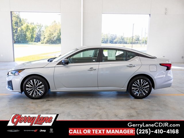 2024 Nissan Altima 2.5 SV photo 4