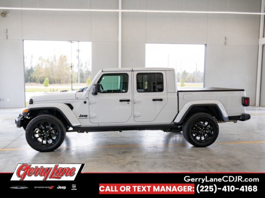Used 2025 Jeep Gladiator Sport Truck Crew Cab
