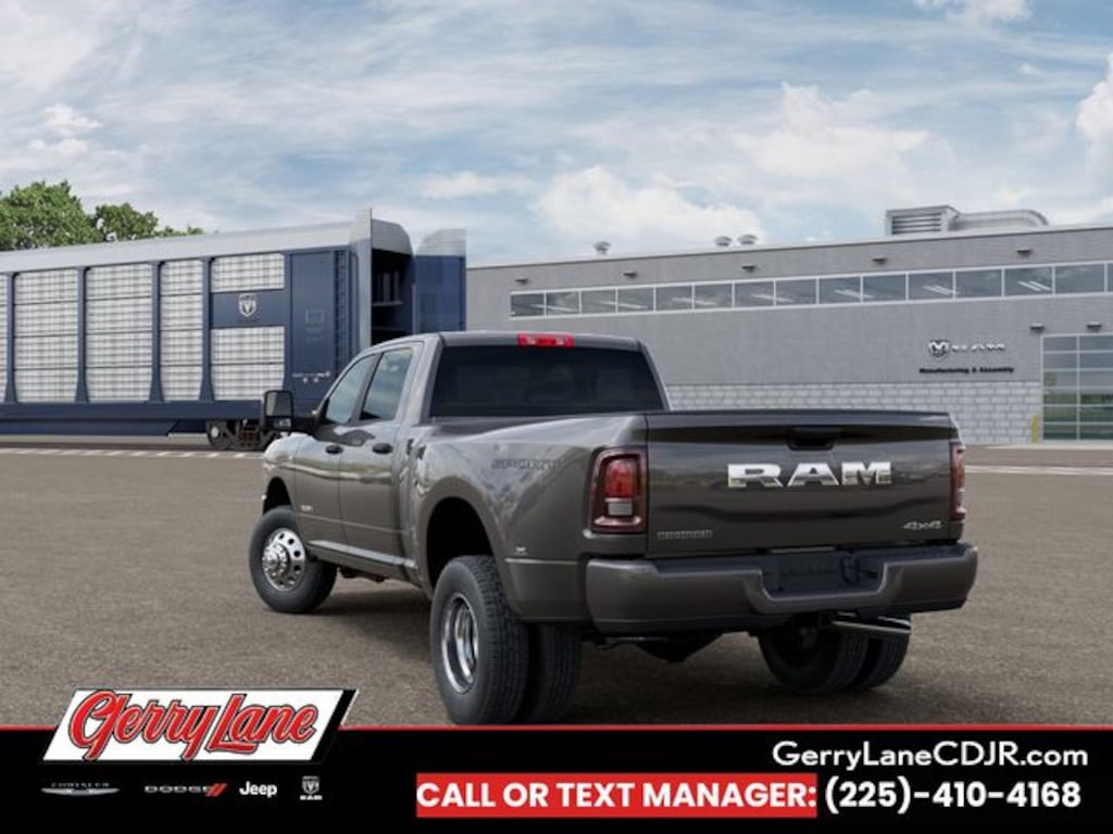 New 2026 Ram 3500 BIG HORN CREW CAB 4X4 8' BOX Pickup