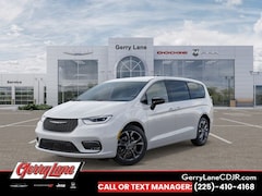 2026 Chrysler Pacifica SELECT Passenger Van