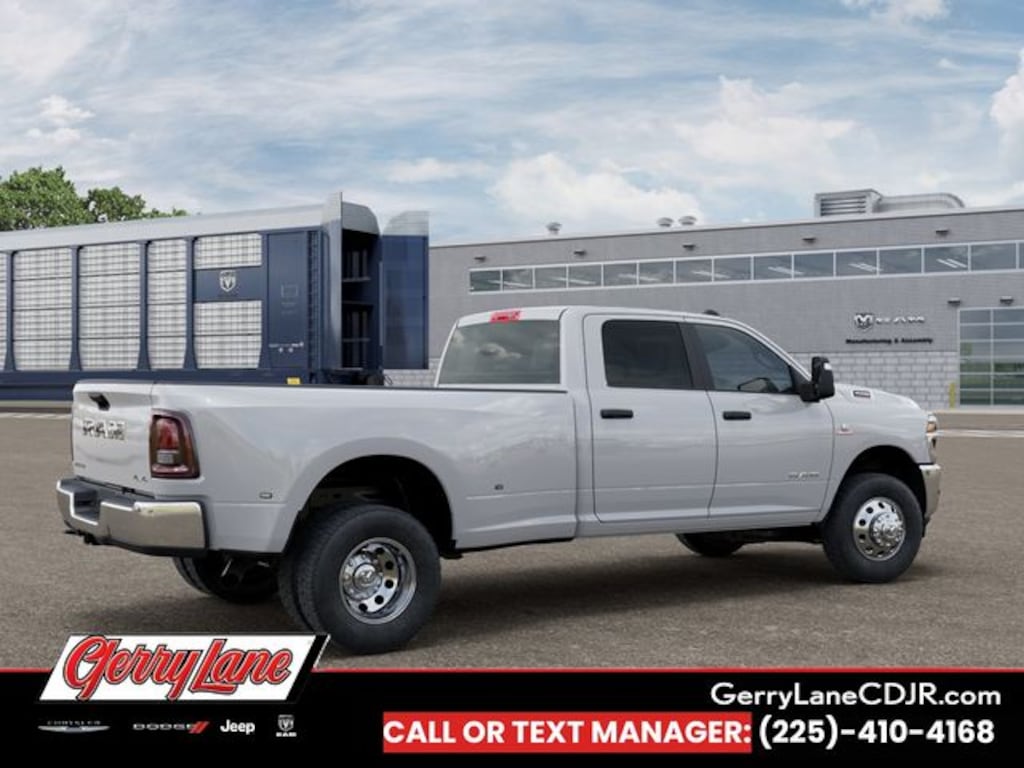 New 2026 Ram 3500 BIG HORN CREW CAB 4X4 8' BOX Pickup