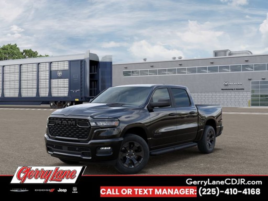 New 2026 Ram 1500 EXPRESS CREW CAB 4X4 5'7 BOX Pickup