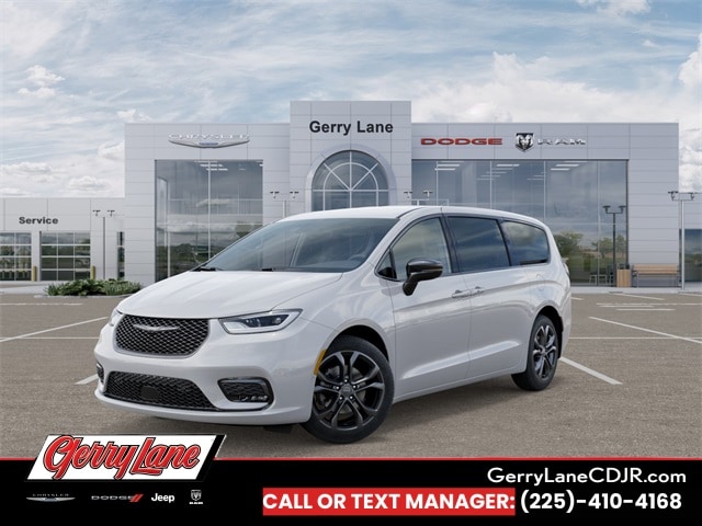 2026 Chrysler Pacifica Select's photo