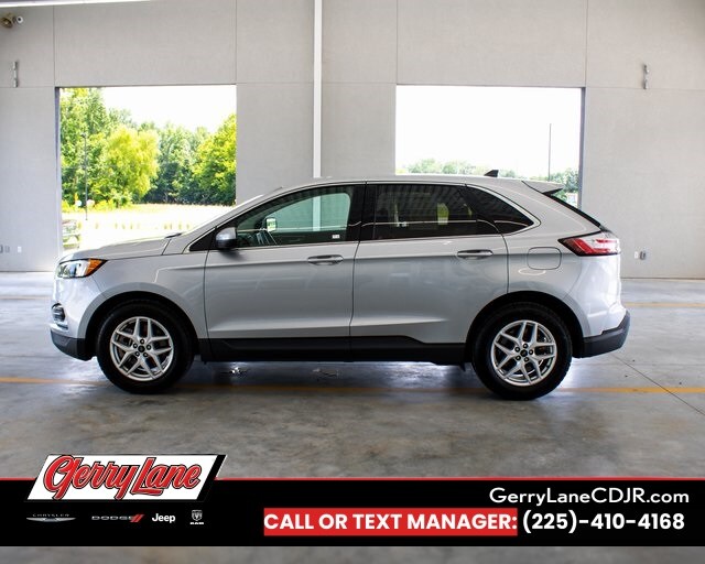 2023 Ford Edge SEL photo 4