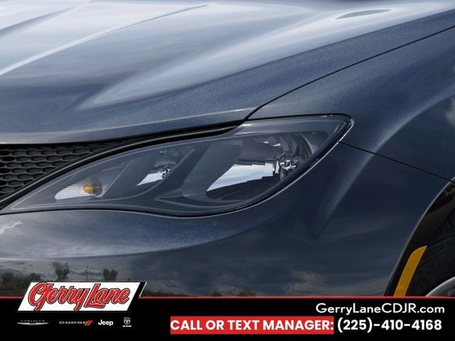 2026 Chrysler Voyager LX - Photo 10