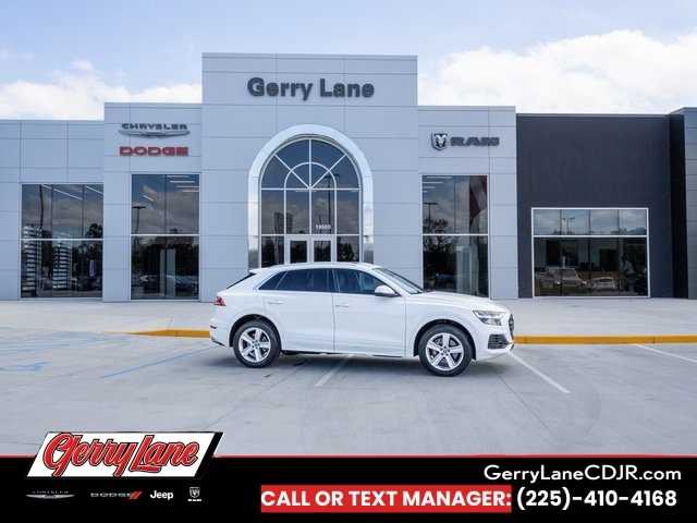 2019 Audi Q8 Premium's photo