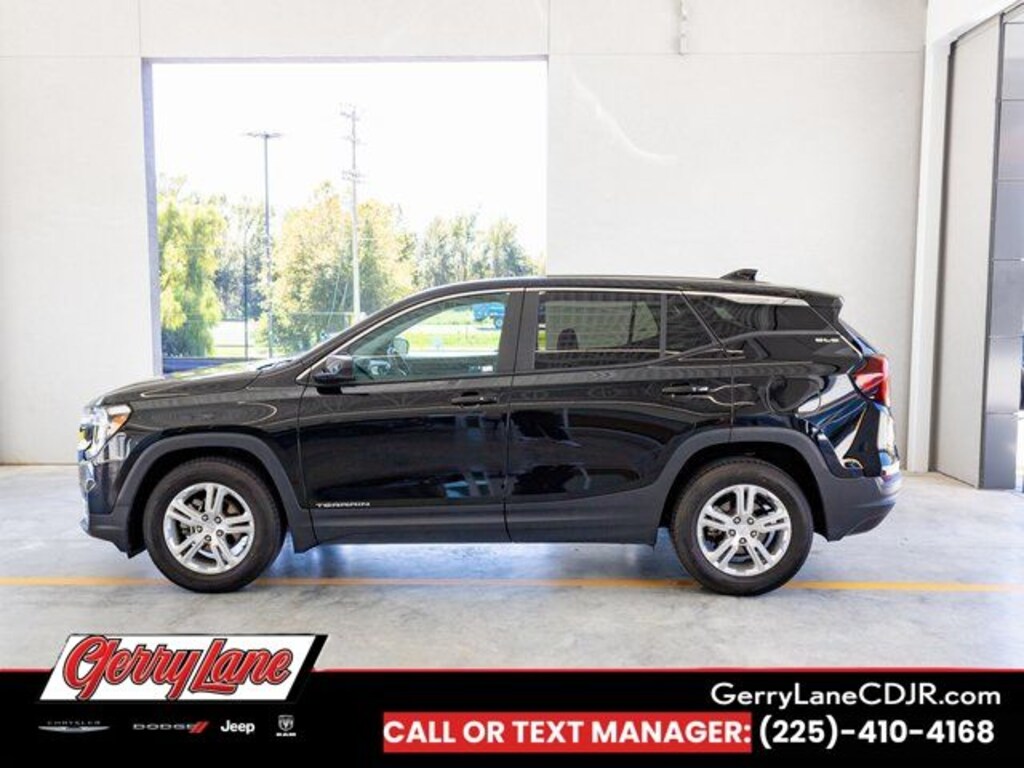Used 2024 GMC Terrain SLE SUV