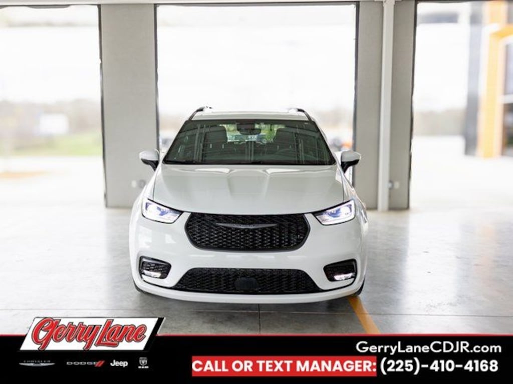 Used 2023 Chrysler Pacifica Touring L Van Passenger Van