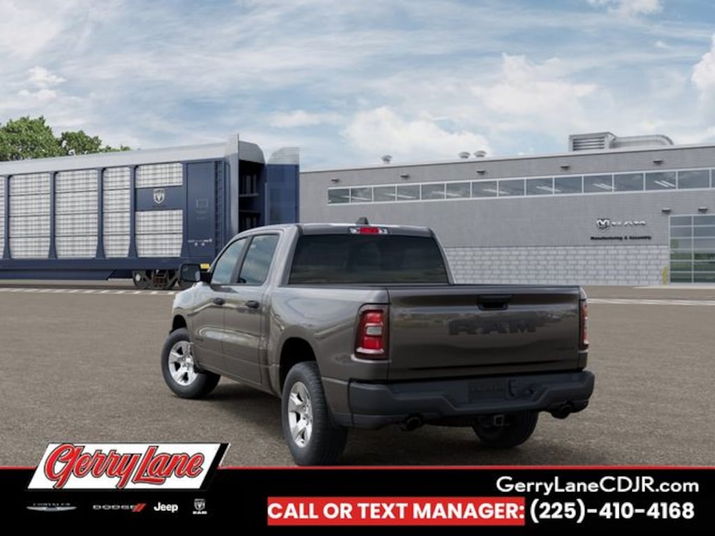 New 2026 Ram 1500 TRADESMAN CREW CAB 4X4 5'7 BOX Pickup