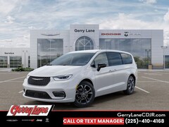 2026 Chrysler Pacifica SELECT Passenger Van