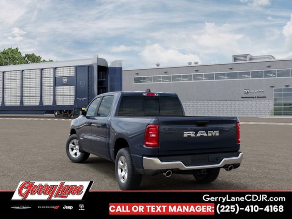 New 2026 Ram 1500 TRADESMAN CREW CAB 4X2 5'7 BOX Pickup