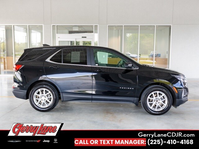 2024 Chevrolet Equinox LT photo 3