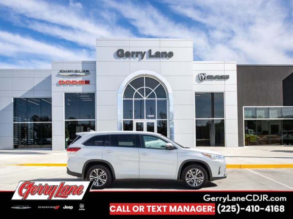 Used 2017 Toyota Highlander LE V6 SUV