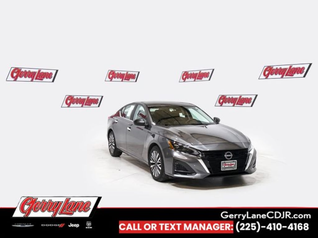 Used 2025 Nissan Altima SV Sedan