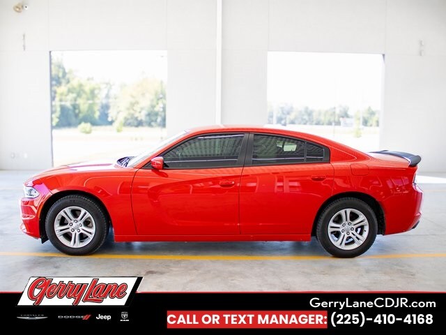 2022 Dodge Charger SXT photo 4