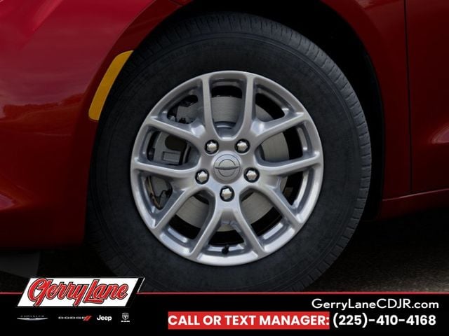 2026 Chrysler Voyager LX - Photo 8