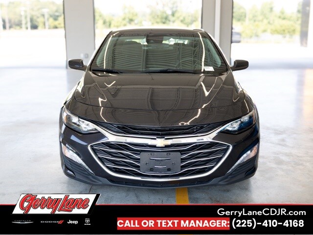 2023 Chevrolet Malibu 1LT photo 2