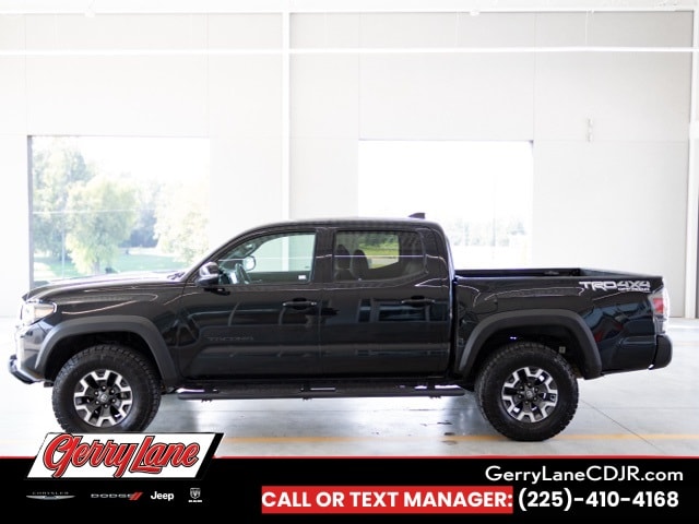 2022 Toyota Tacoma SR V6 photo 3