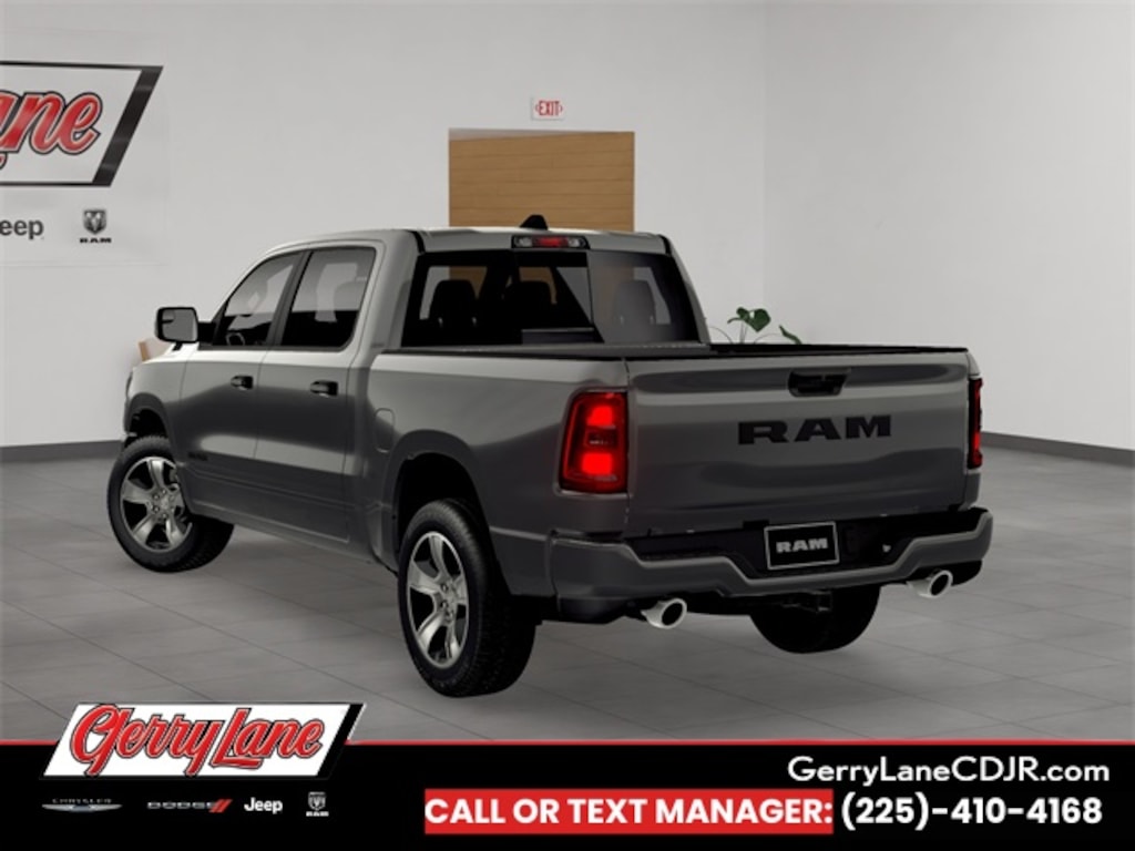 New 2026 Ram 1500 EXPRESS CREW CAB 4X2 5'7 BOX Pickup