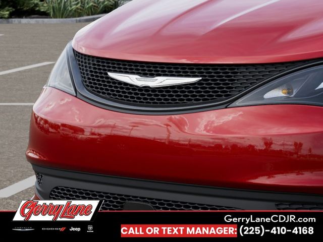 2026 Chrysler Voyager LX - Photo 11