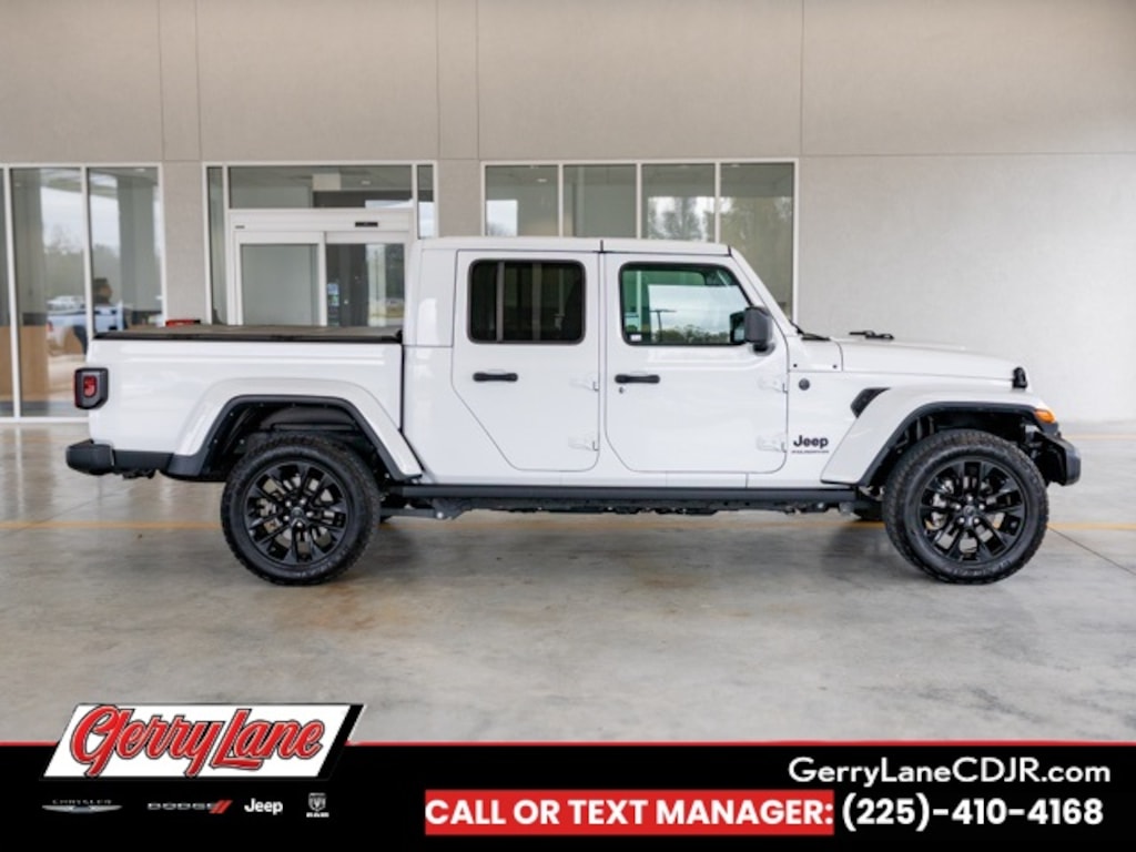 Used 2025 Jeep Gladiator Sport Truck Crew Cab