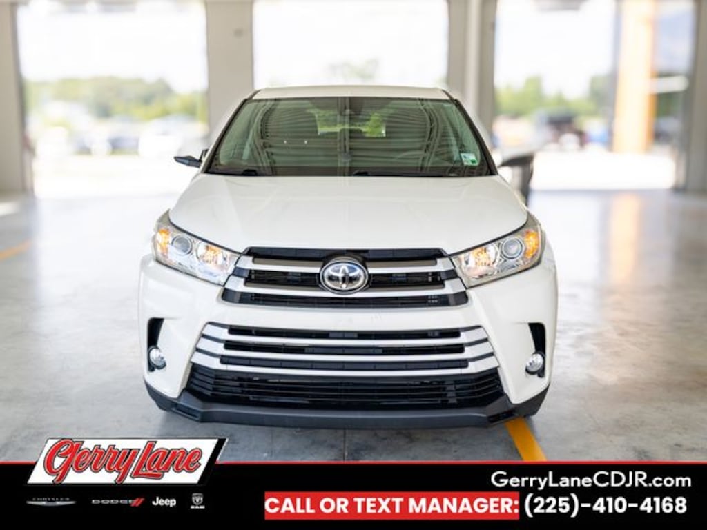 Used 2017 Toyota Highlander LE V6 SUV