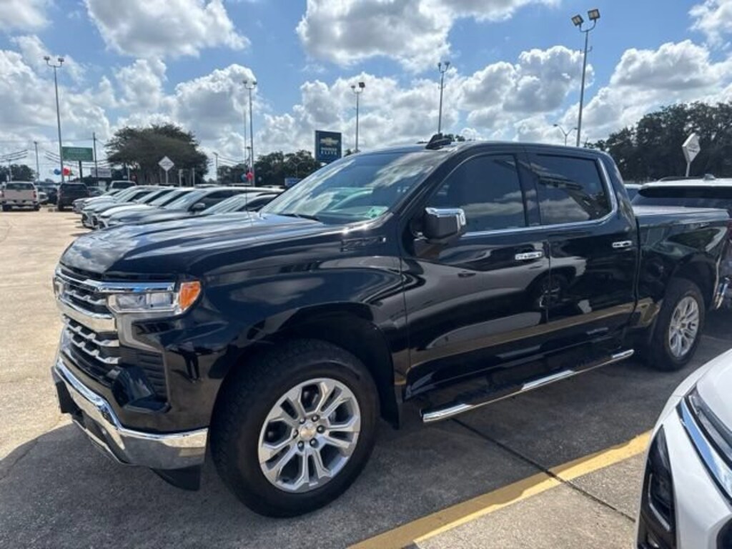 Used 2025 Chevrolet Silverado 1500 LTZ Truck Crew Cab