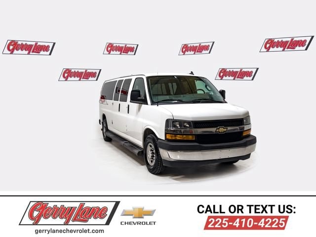 2020 Chevrolet Express 3500 LT Extended's photo