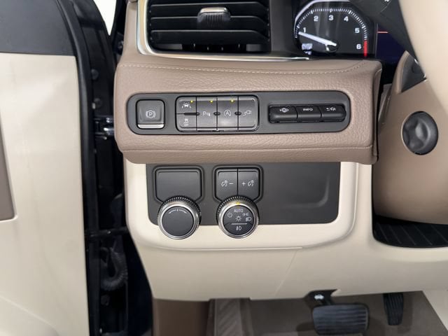 2021 GMC Yukon Denali - Photo 9