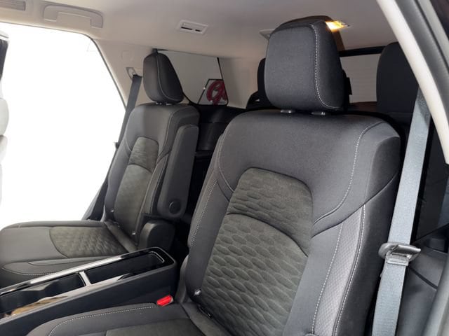 2024 Nissan Pathfinder SV - Photo 18