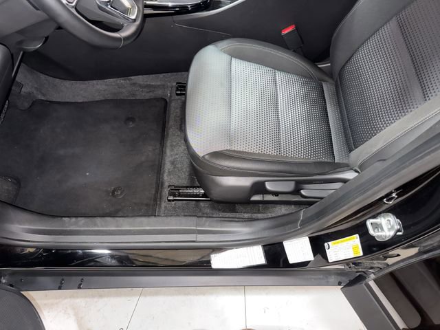 2025 Chevrolet Trax LT - Photo 13