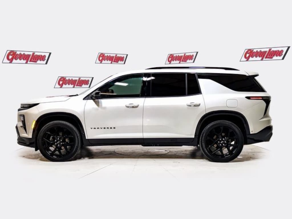 Used 2024 Chevrolet Traverse RS SUV