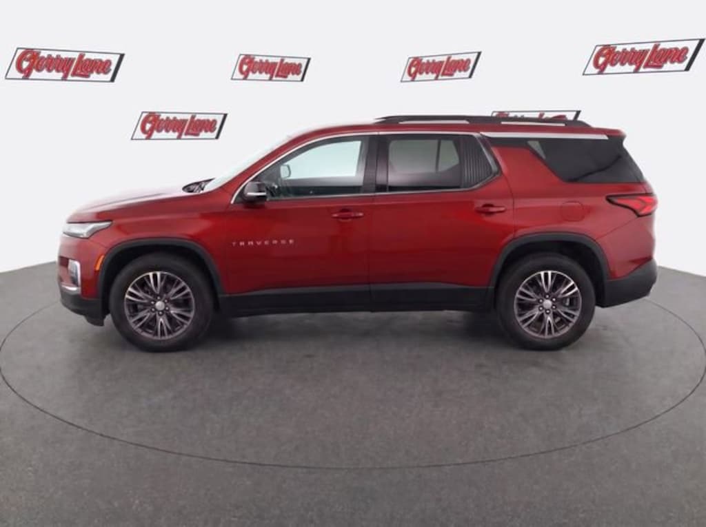Used 2026 Chevrolet Traverse LT SUV