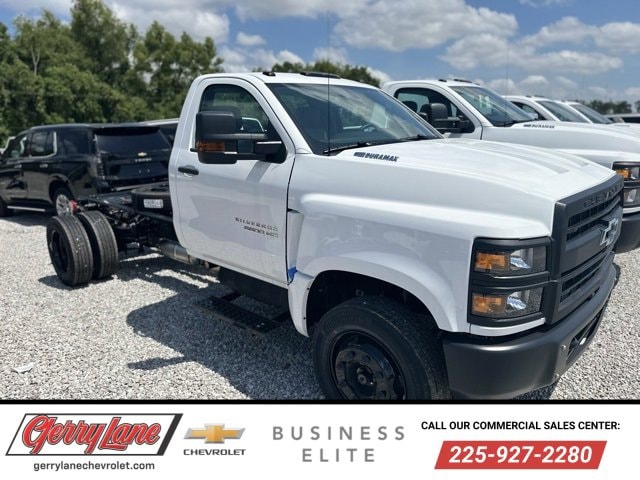 2024 Chevrolet Silverado 4500 Medium Duty Chassis Cab Work Truck's photo