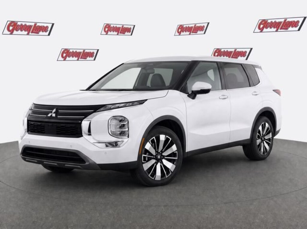 Used 2025 Mitsubishi Outlander SEL SUV