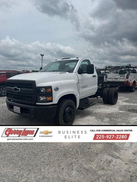 2023 Chevrolet Silverado 4500 Medium Duty Chassis Cab Work Truck's photo