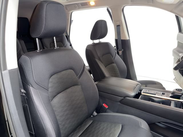 2024 Nissan Pathfinder SV - Photo 16