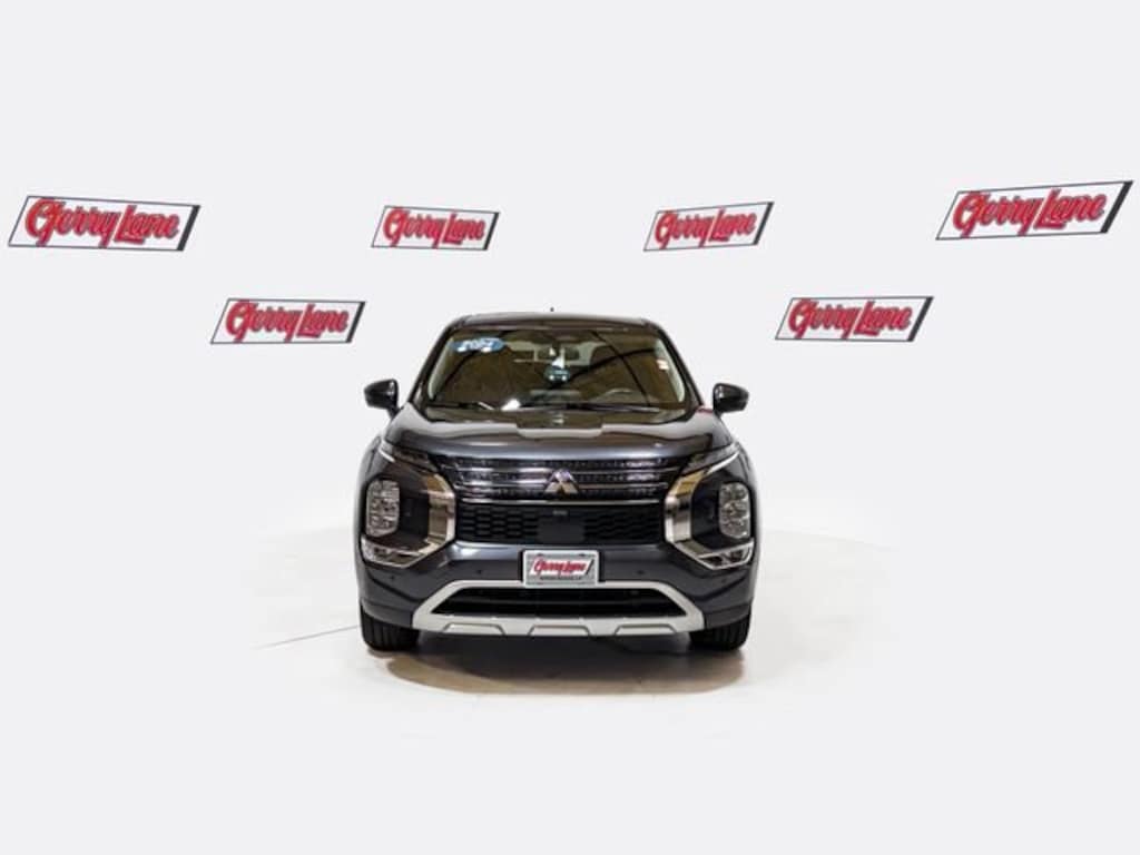 Used 2024 Mitsubishi Outlander SE SUV